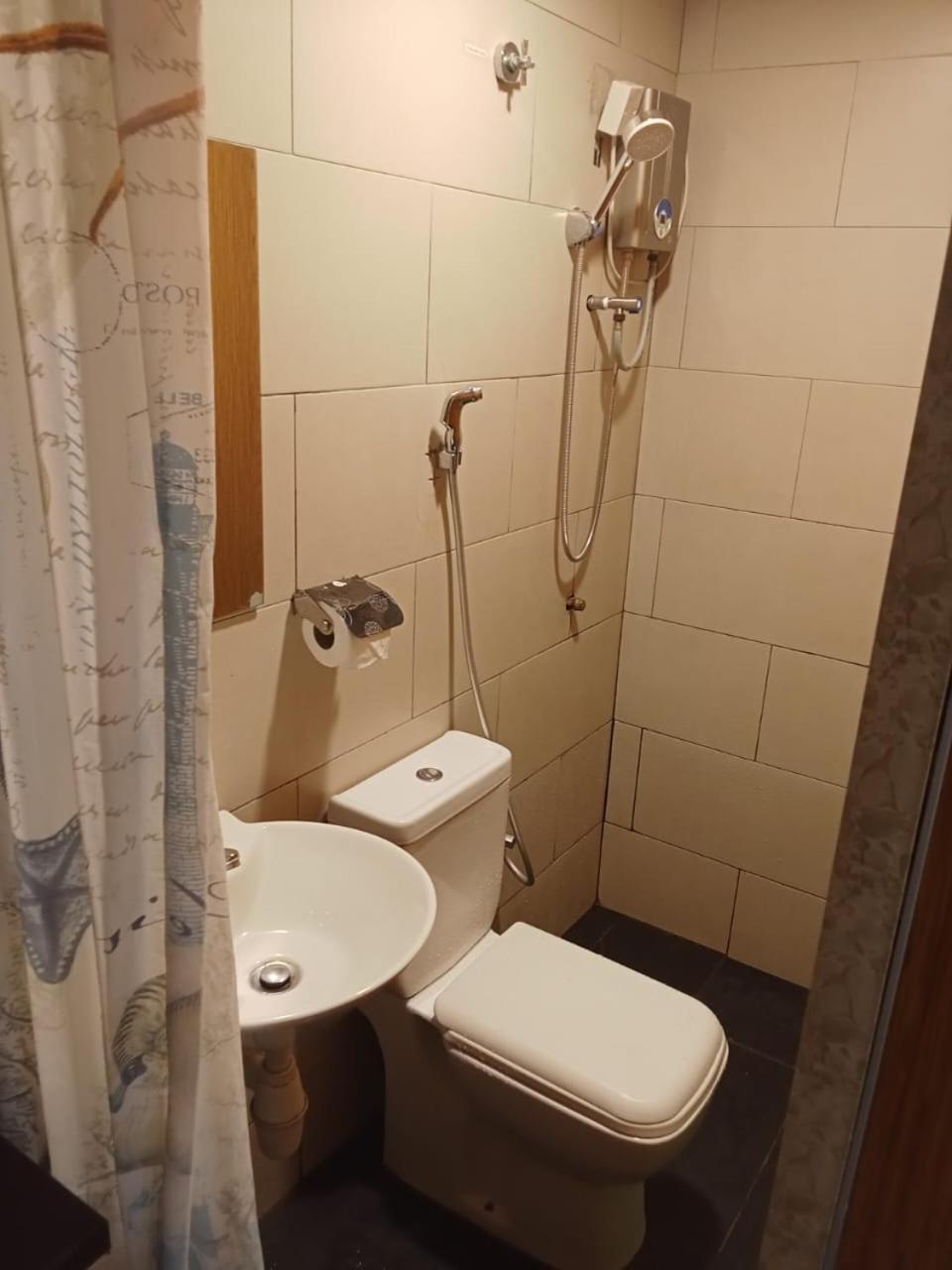 33 Star Hotel By The Awinka Group Of Management Kuala Lumpur Luaran gambar