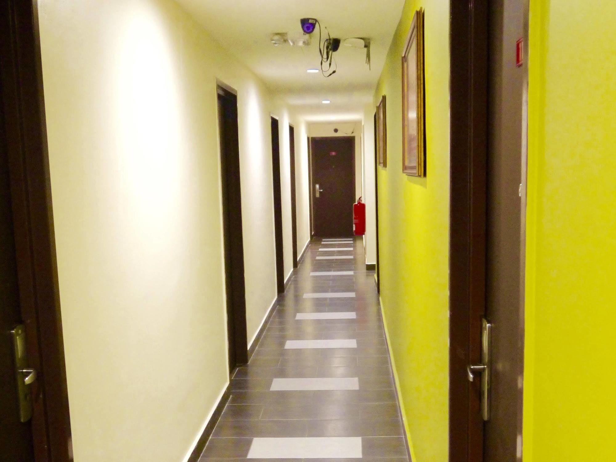 33 Star Hotel By The Awinka Group Of Management Kuala Lumpur Luaran gambar