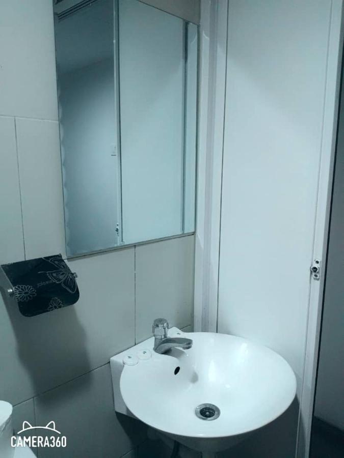 33 Star Hotel By The Awinka Group Of Management Kuala Lumpur Luaran gambar